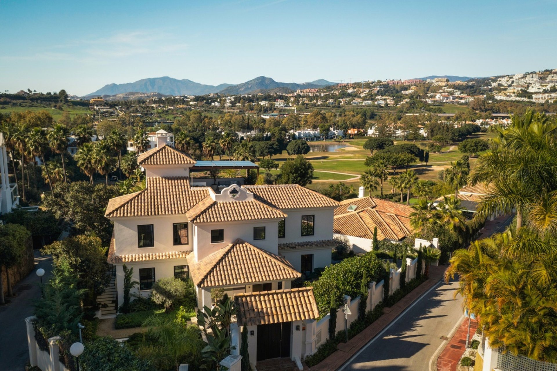 Rynek wtórny - Villa - Marbella - Nueva Andalucía