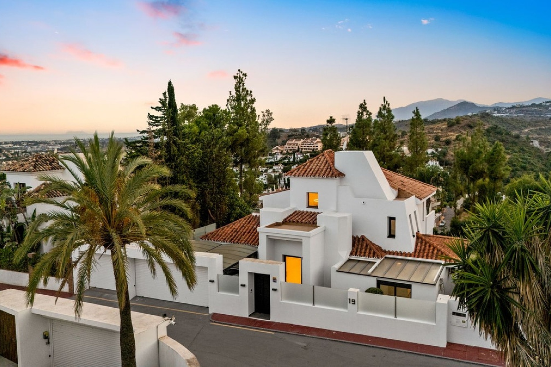 Rynek wtórny - Villa - Marbella - Nueva Andalucía