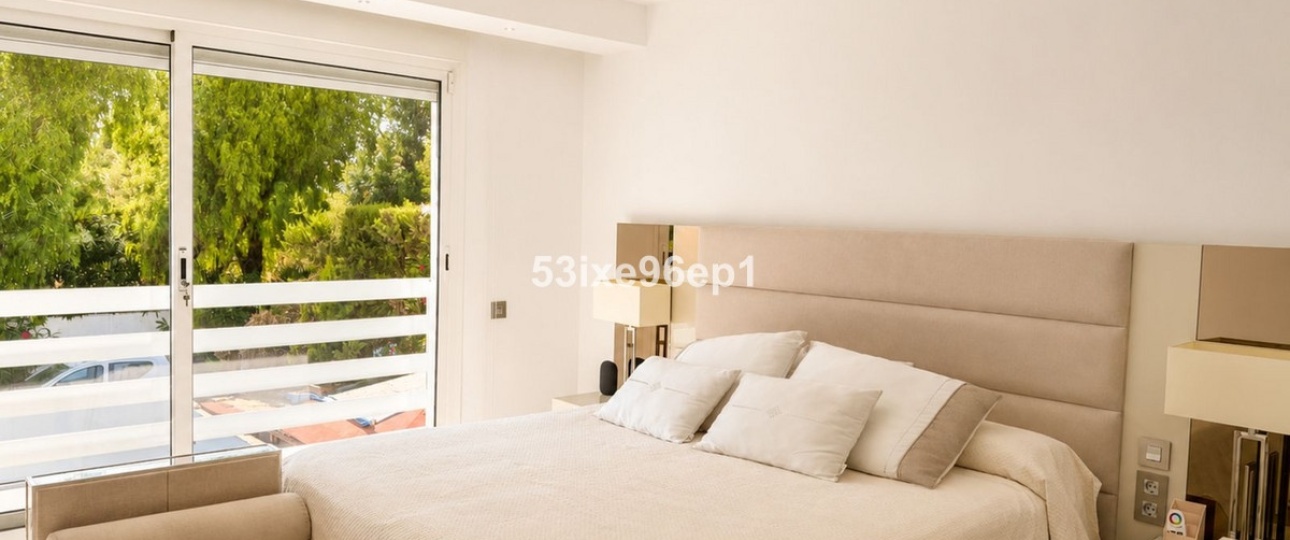 Rynek wtórny - Villa - Marbella - Nueva Andalucía