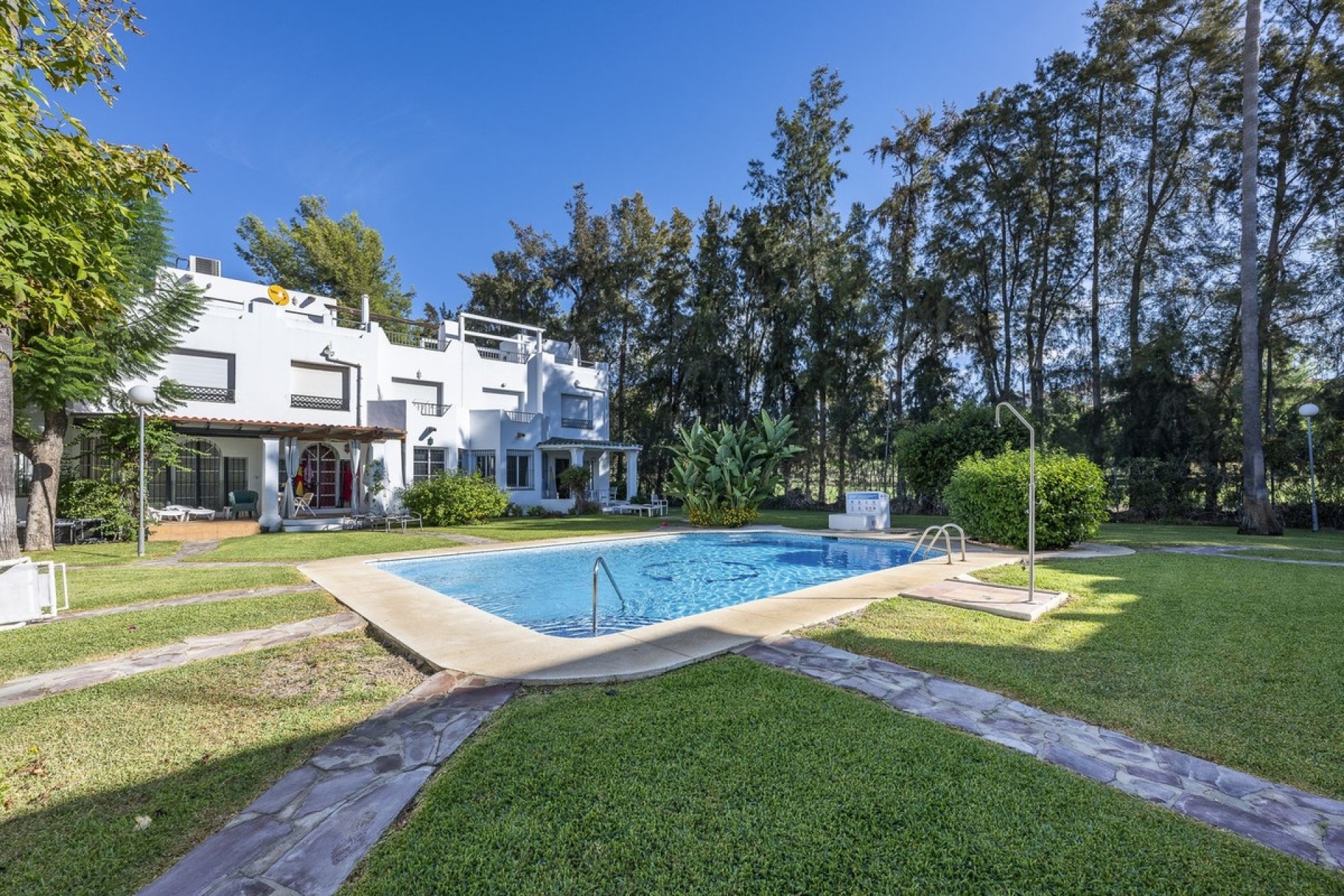 Rynek wtórny - Villa - Marbella - Nueva Andalucía