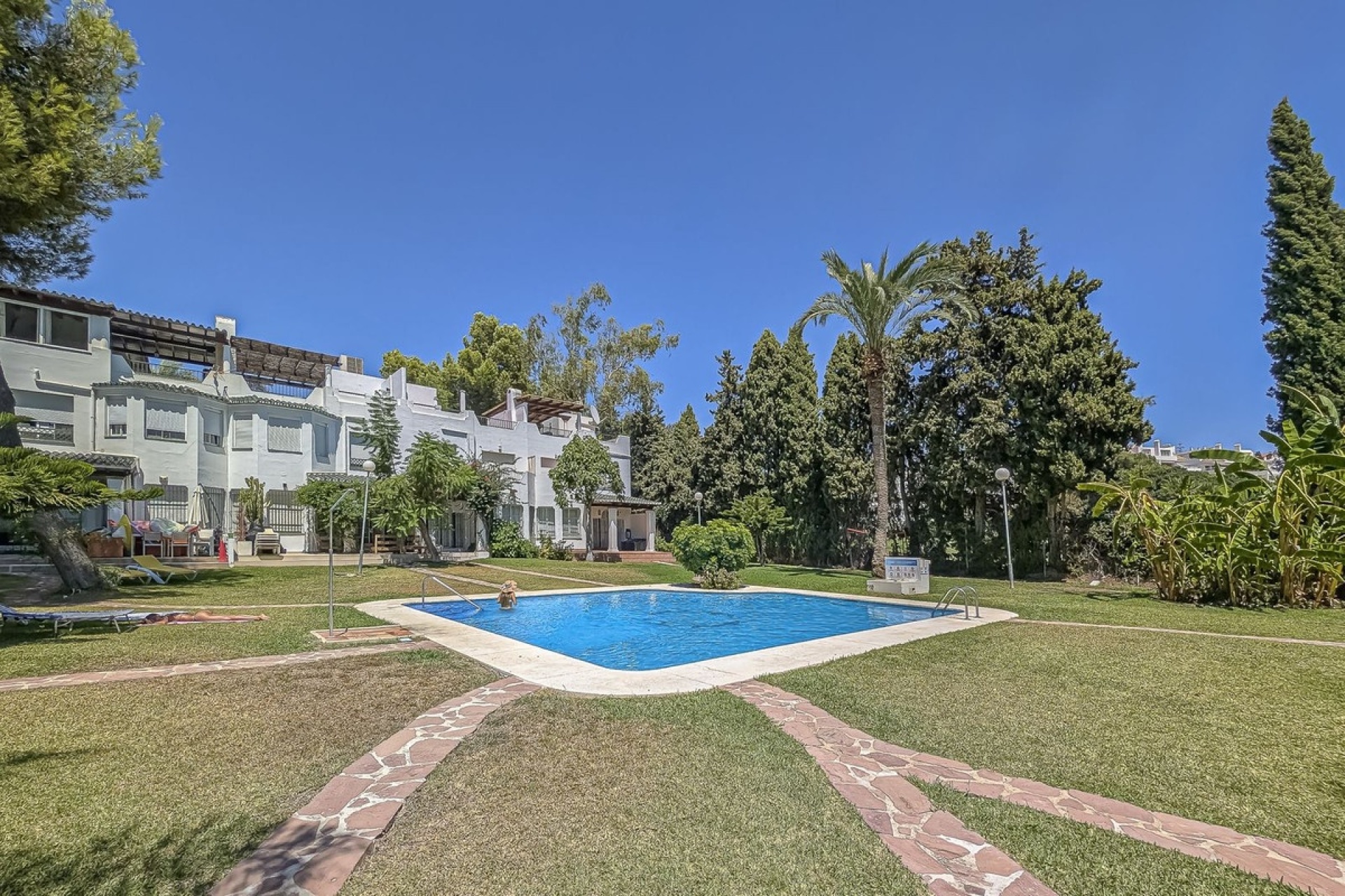 Rynek wtórny - Villa - Marbella - Nueva Andalucía