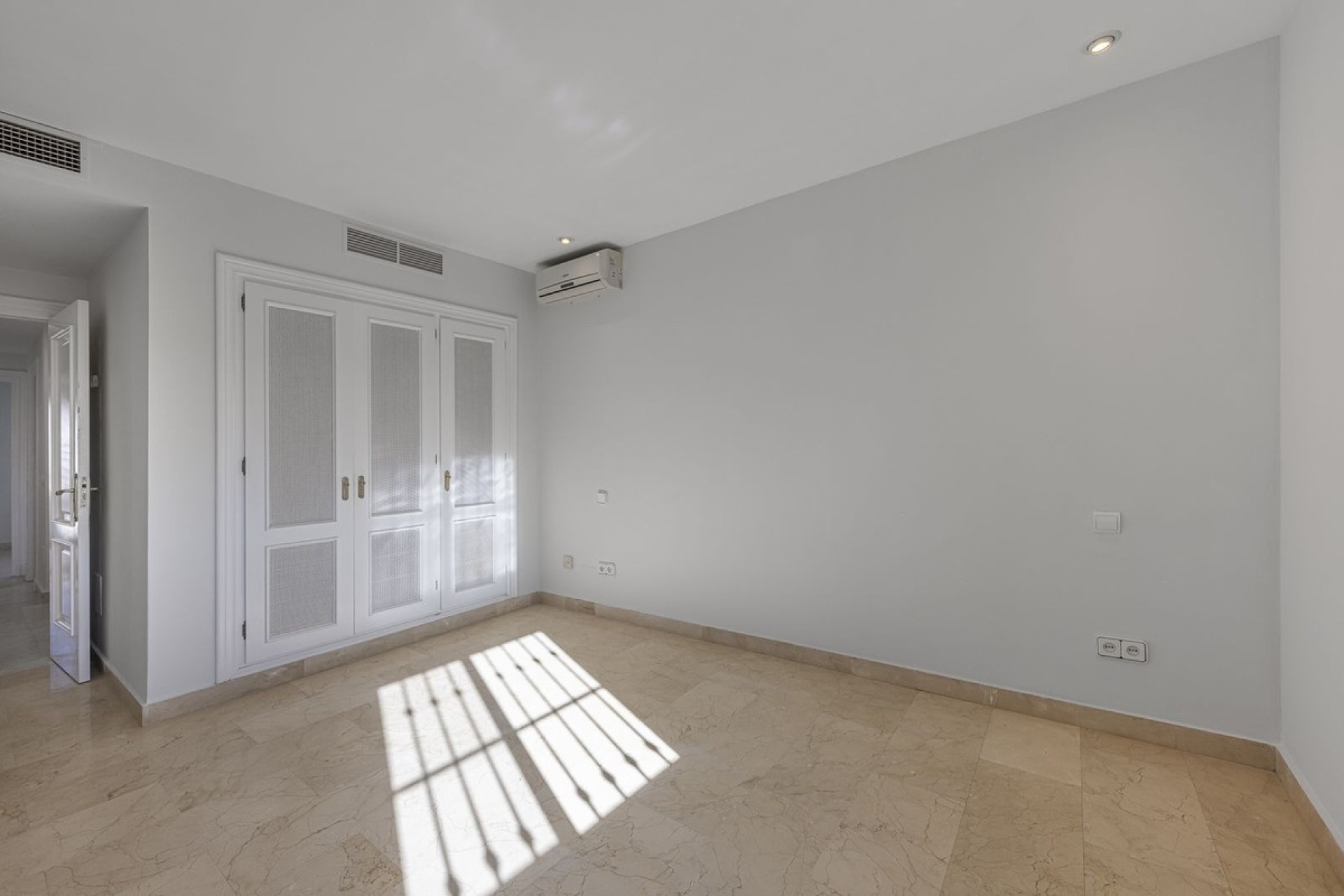 Rynek wtórny - Villa - Marbella - Nueva Andalucía