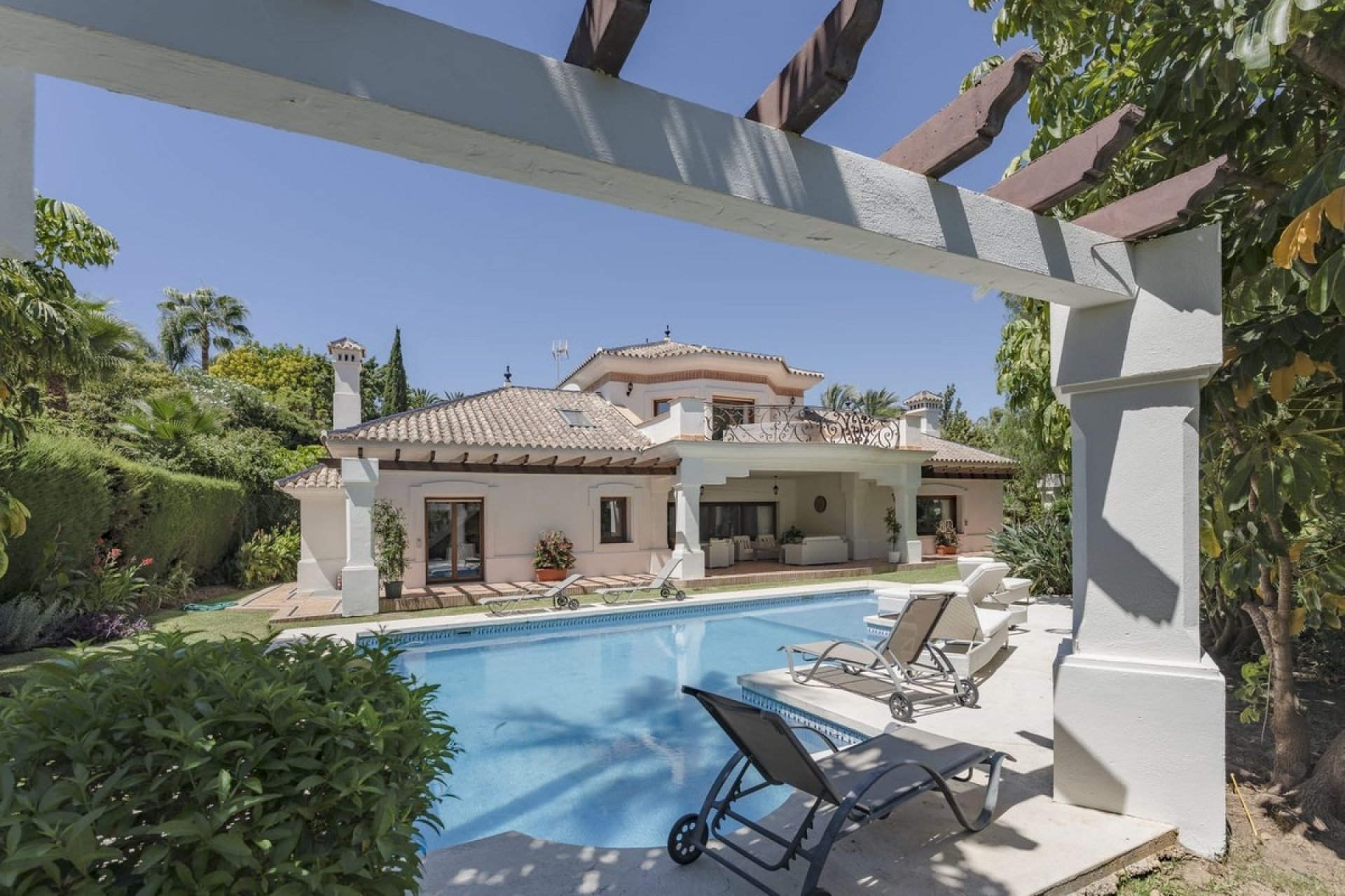 Rynek wtórny - Villa - Marbella - Nueva Andalucía