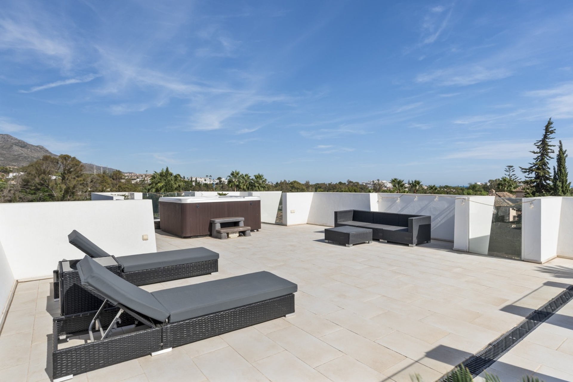Rynek wtórny - Villa - Marbella - Nueva Andalucía
