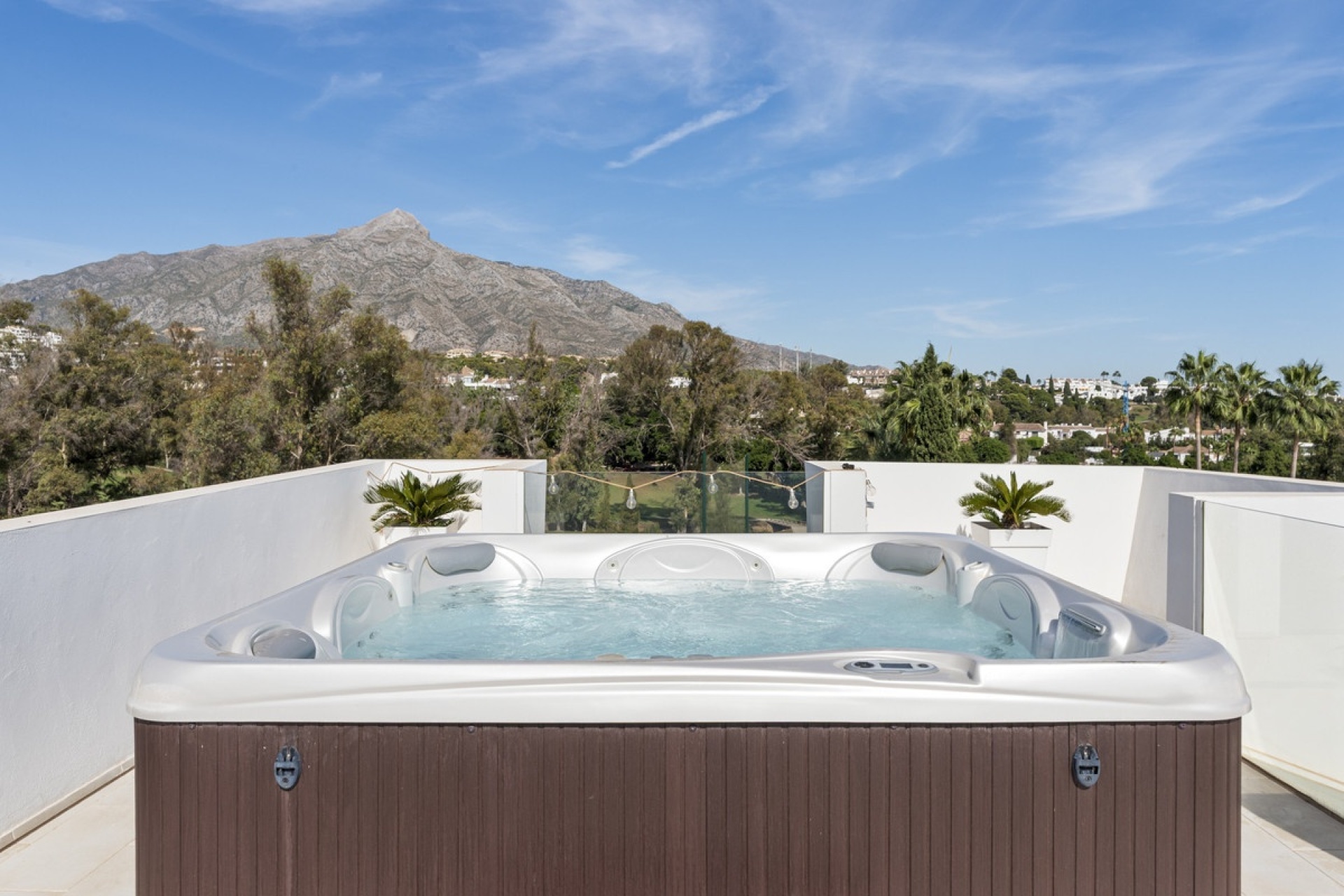 Rynek wtórny - Villa - Marbella - Nueva Andalucía