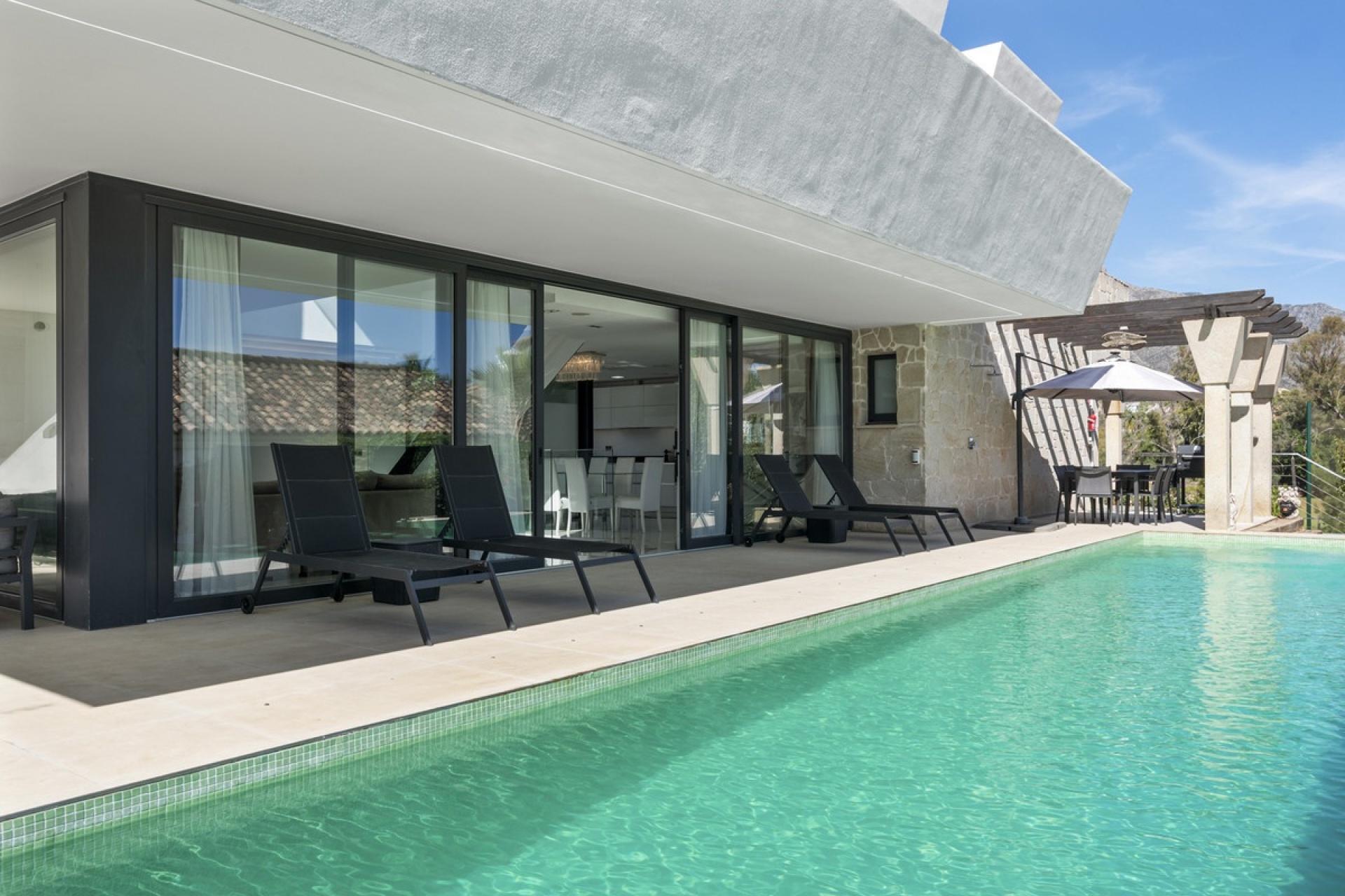 Rynek wtórny - Villa - Marbella - Nueva Andalucía
