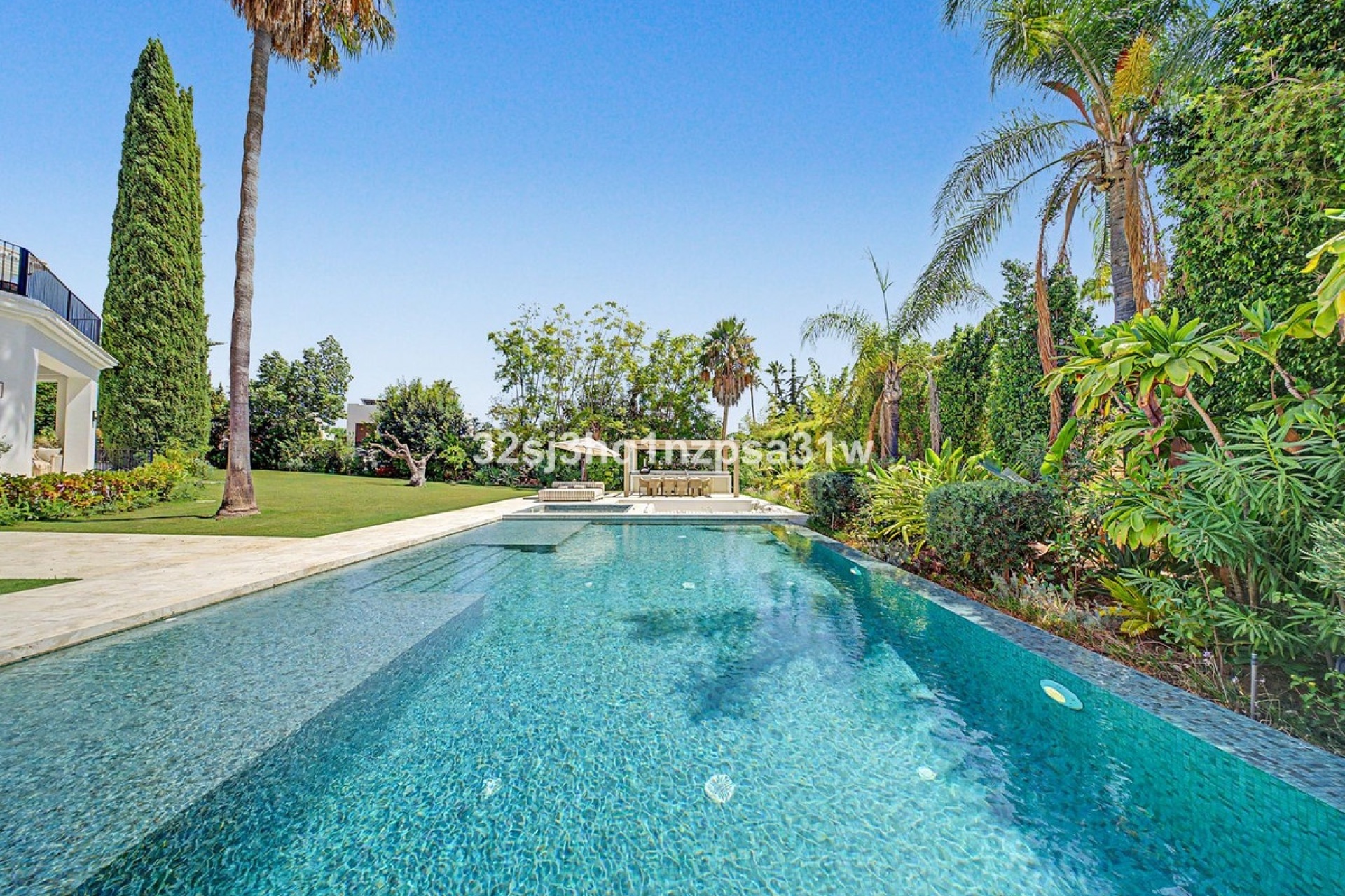 Rynek wtórny - Villa - Marbella - Nueva Andalucía