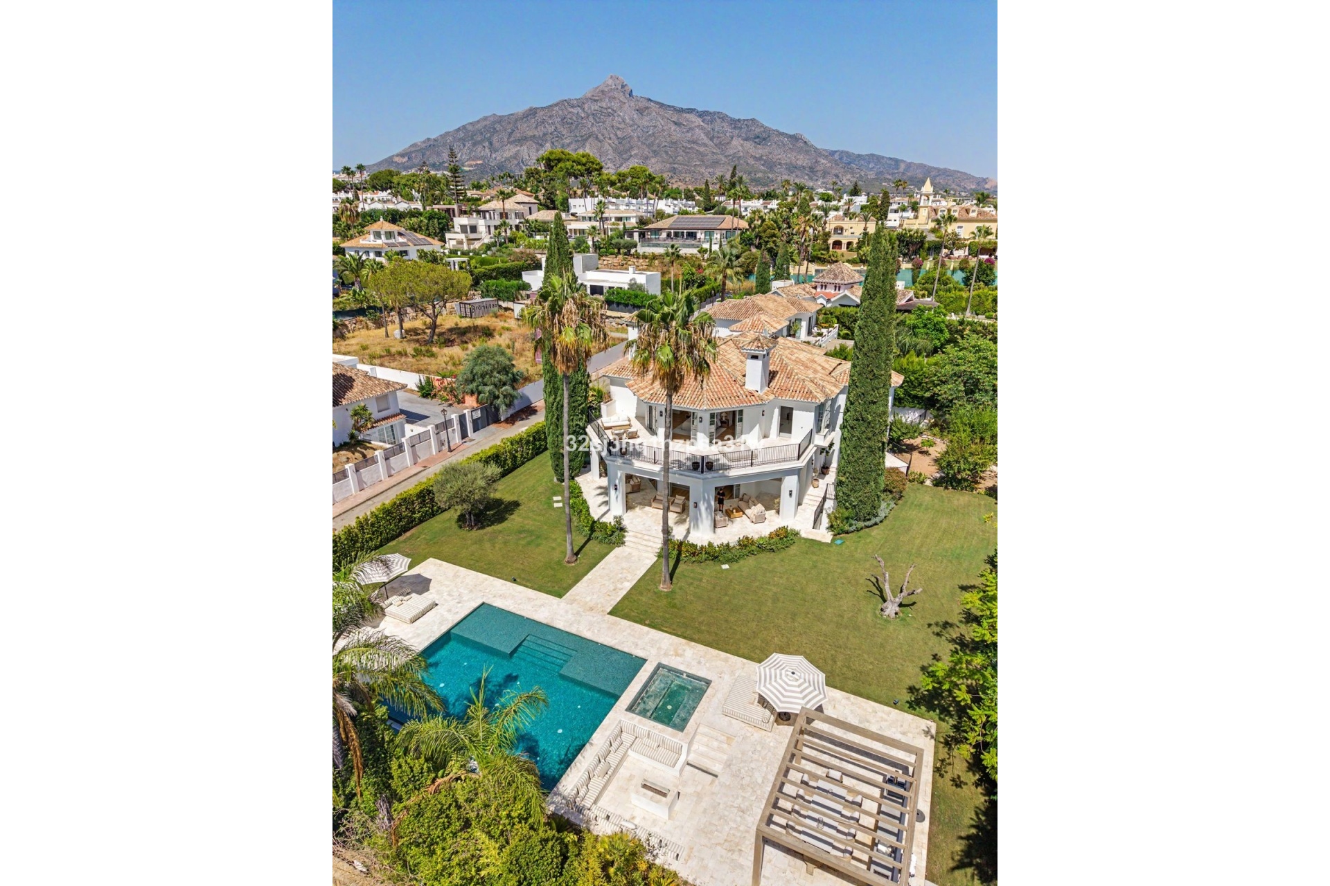 Rynek wtórny - Villa - Marbella - Nueva Andalucía
