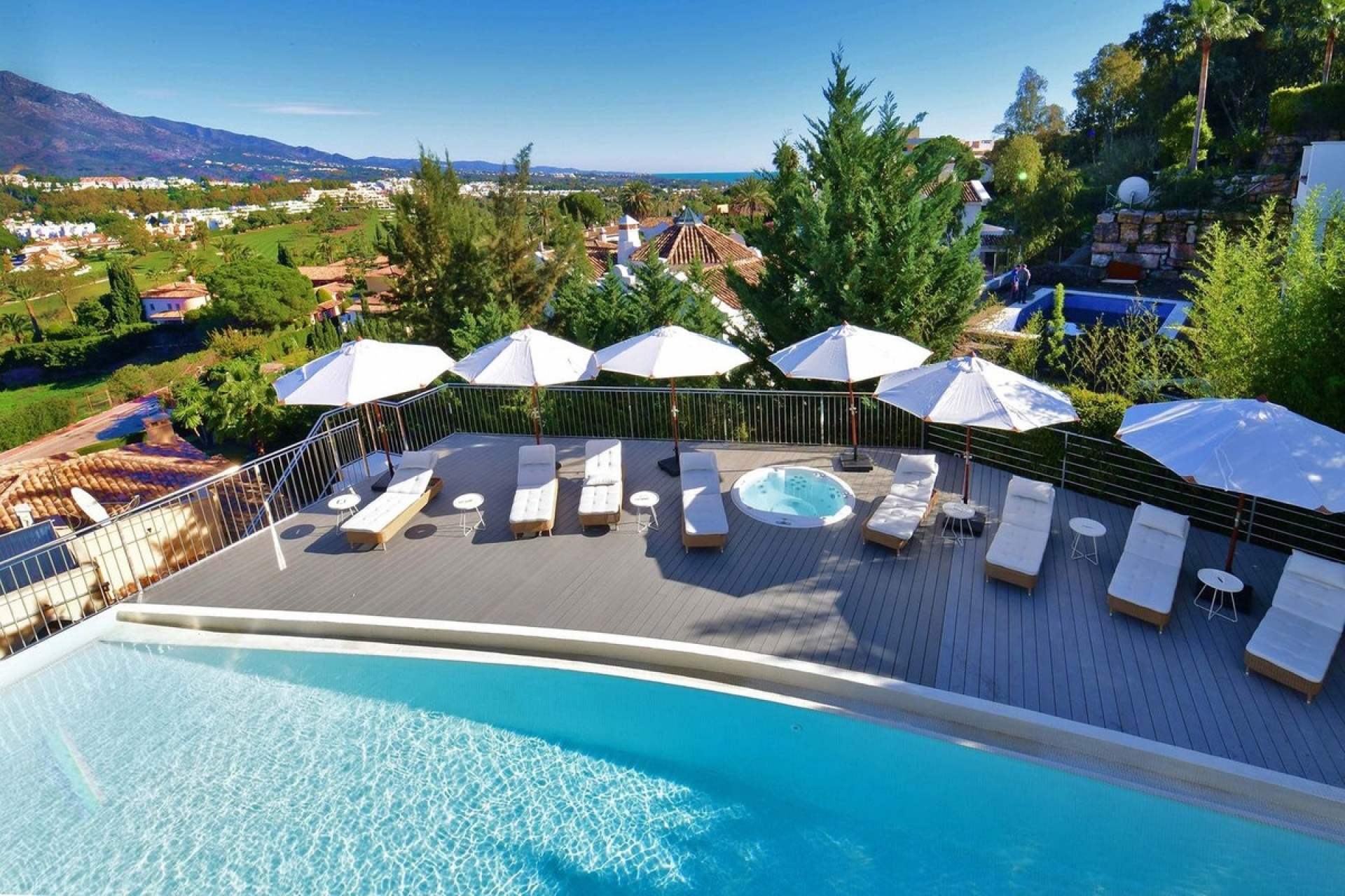Rynek wtórny - Villa - Marbella - Nueva Andalucía