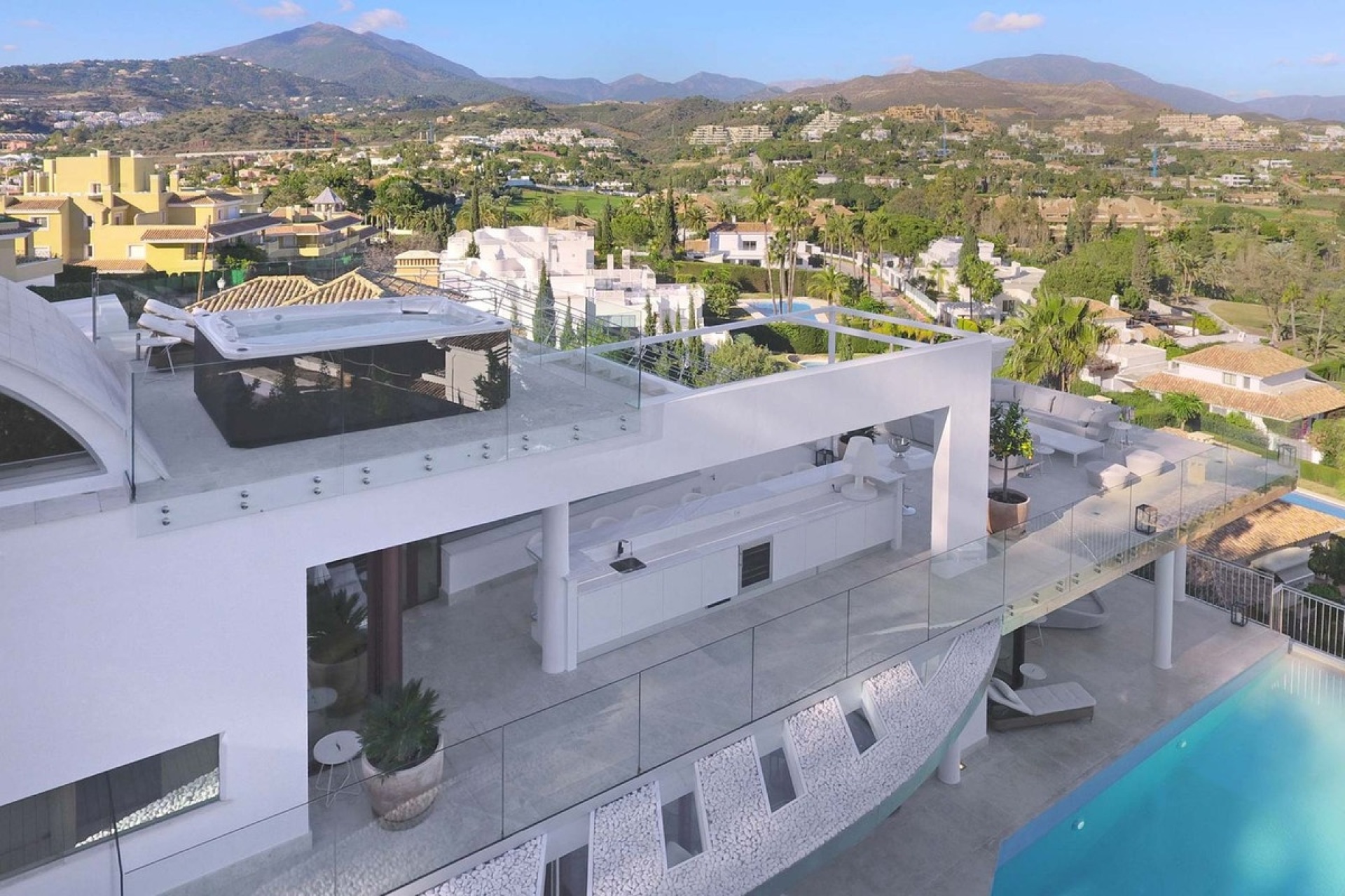 Rynek wtórny - Villa - Marbella - Nueva Andalucía