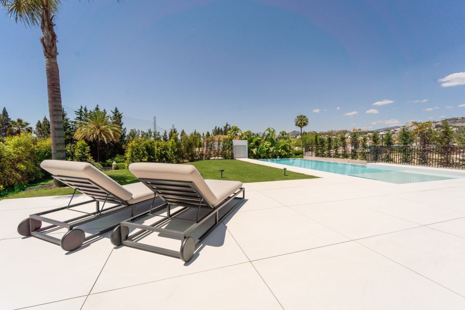 Rynek wtórny - Villa - Marbella - Nueva Andalucía