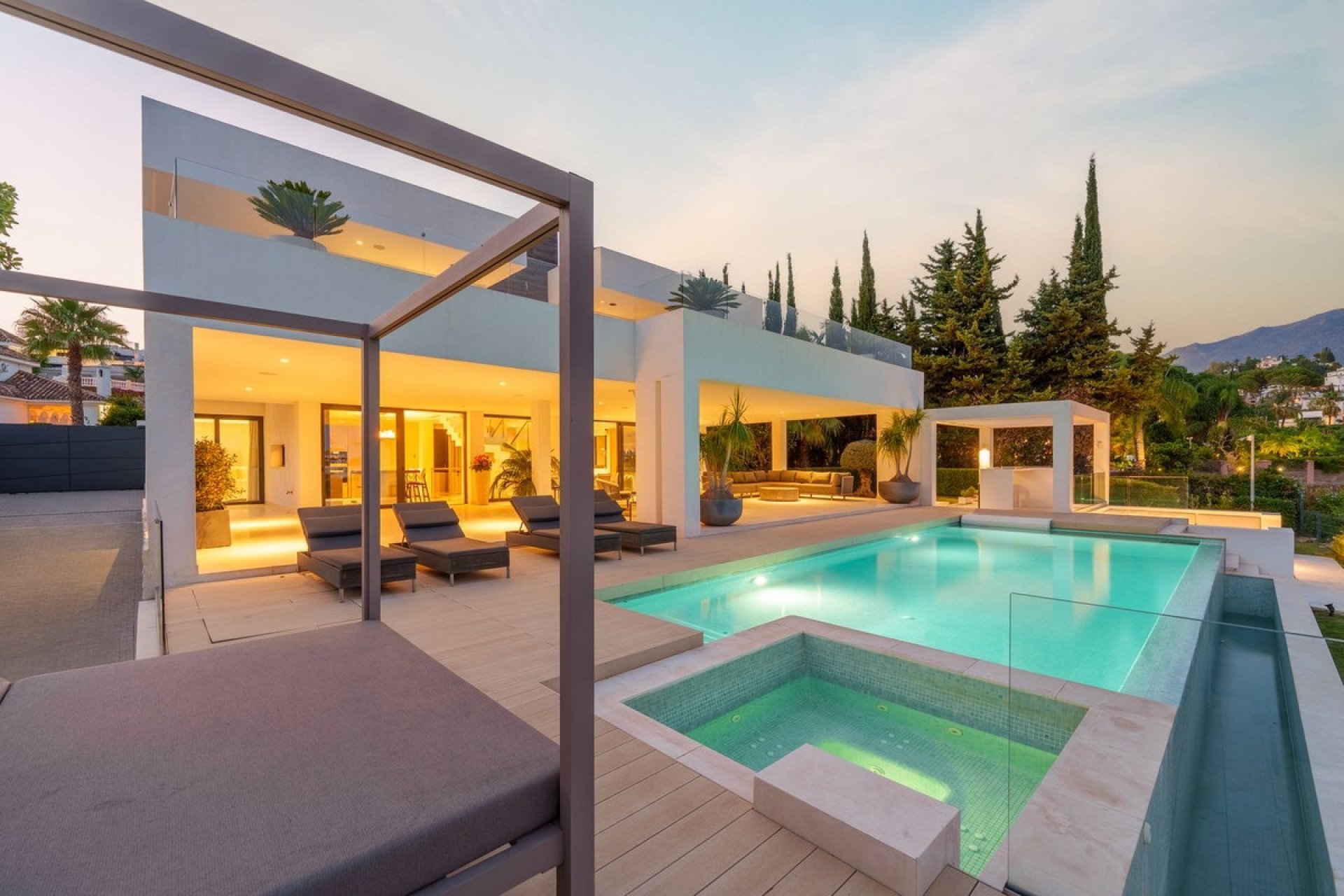 Rynek wtórny - Villa - Marbella - Nueva Andalucía
