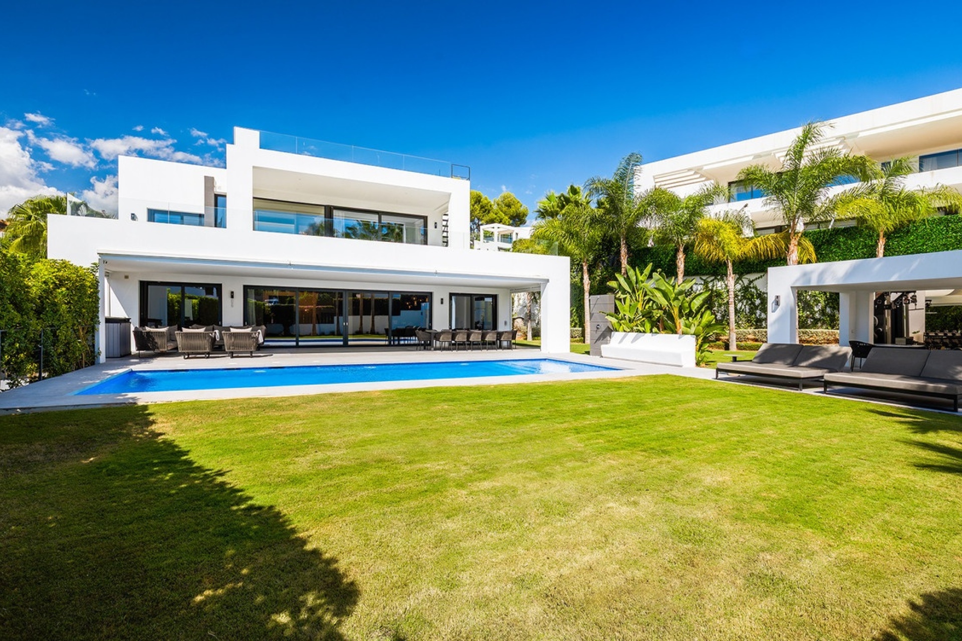 Rynek wtórny - Villa - Marbella - Nueva Andalucía
