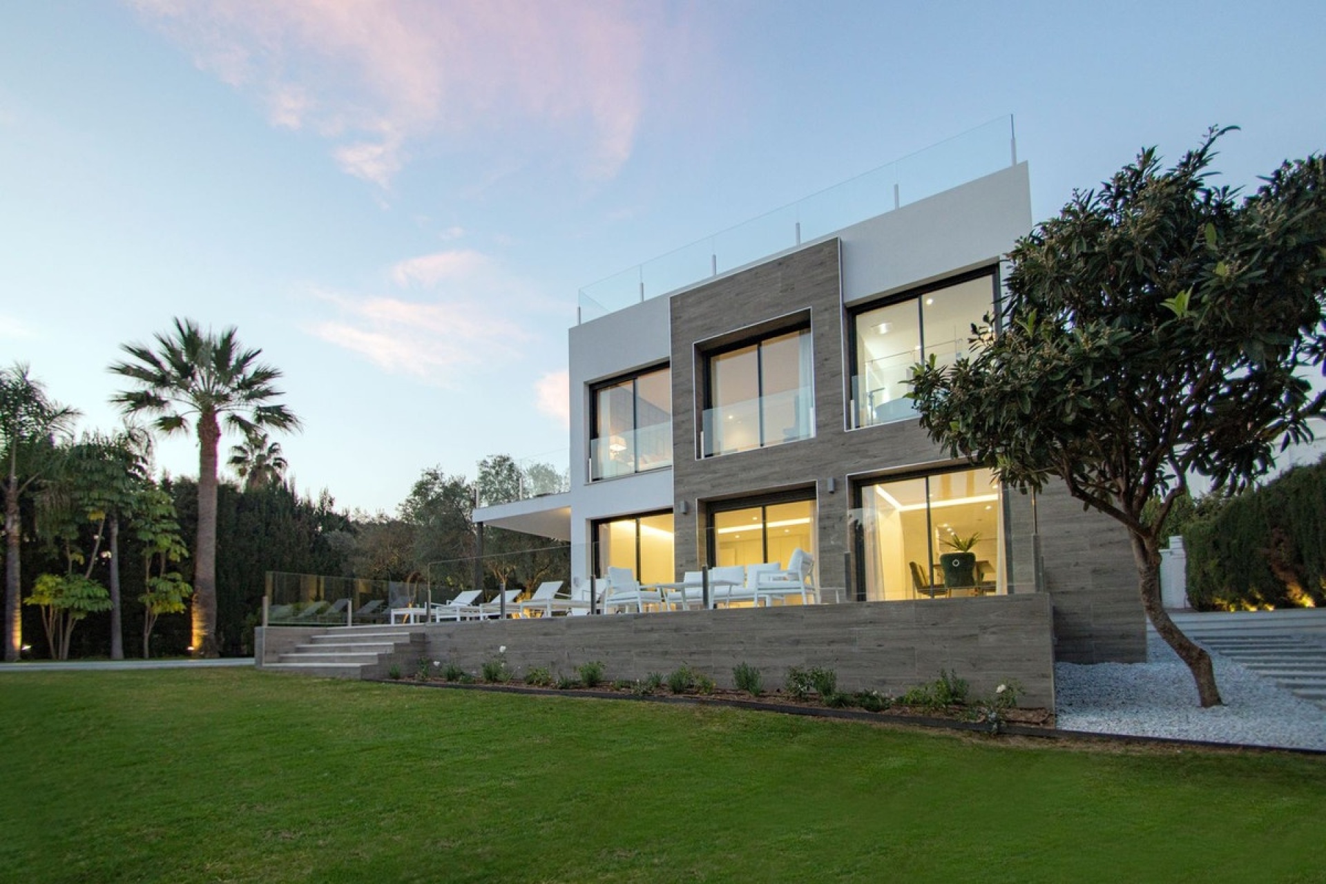 Rynek wtórny - Villa - Marbella - Nueva Andalucía