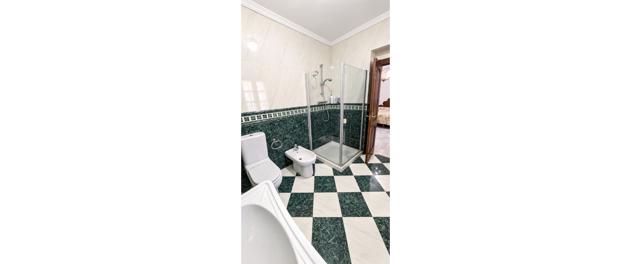 Rynek wtórny - Villa - Marbella - Nueva Andalucía