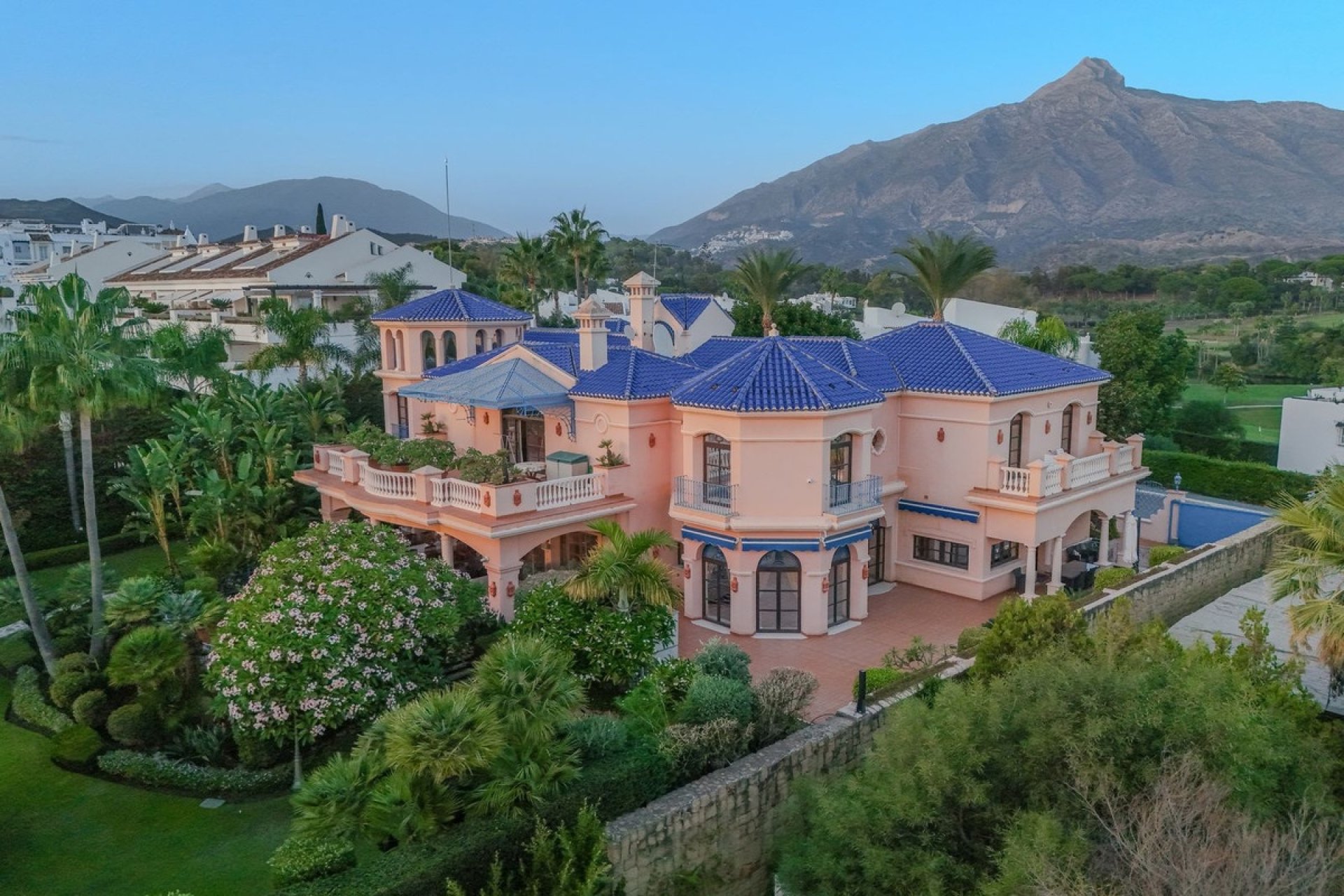 Rynek wtórny - Villa - Marbella - Nueva Andalucía