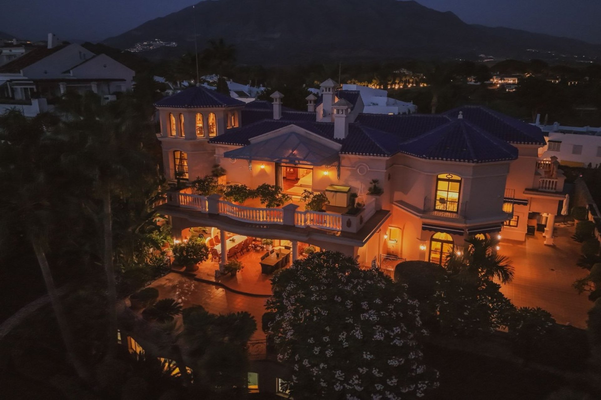 Rynek wtórny - Villa - Marbella - Nueva Andalucía