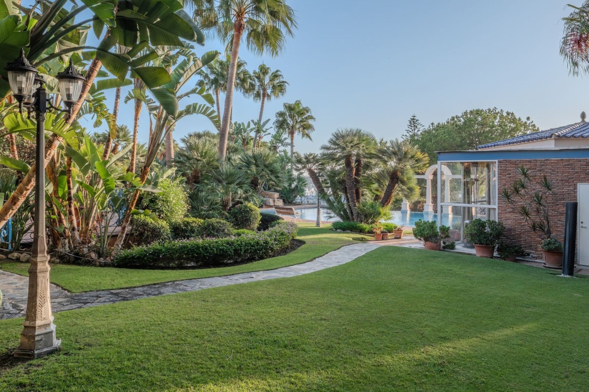 Rynek wtórny - Villa - Marbella - Nueva Andalucía