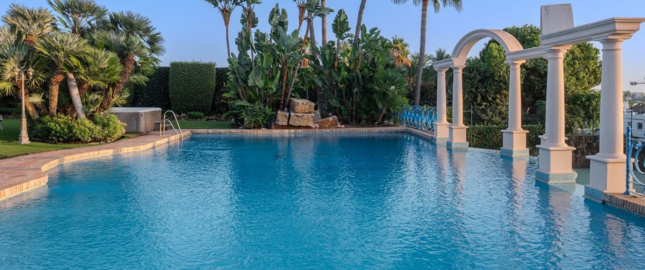 Rynek wtórny - Villa - Marbella - Nueva Andalucía