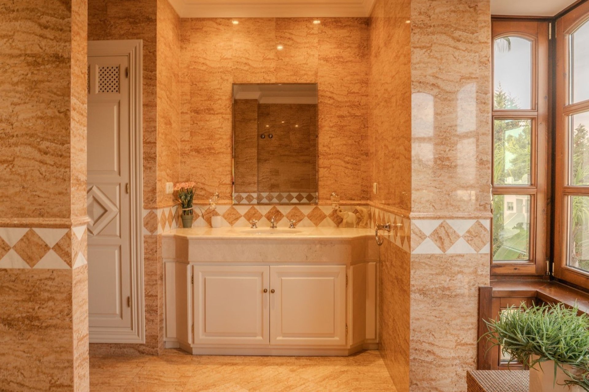 Rynek wtórny - Villa - Marbella - Nueva Andalucía