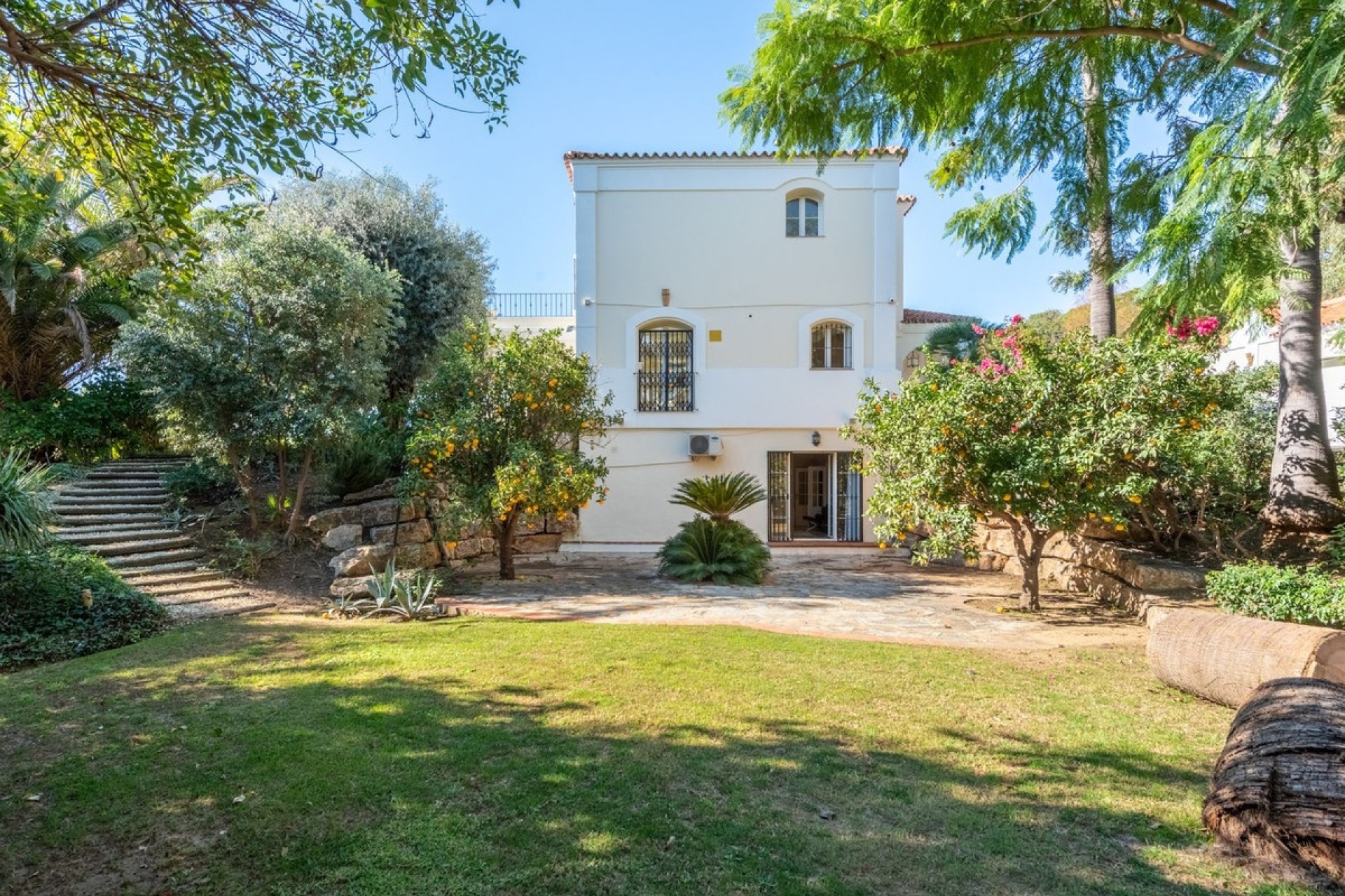 Rynek wtórny - Villa - Marbella - Nueva Andalucía