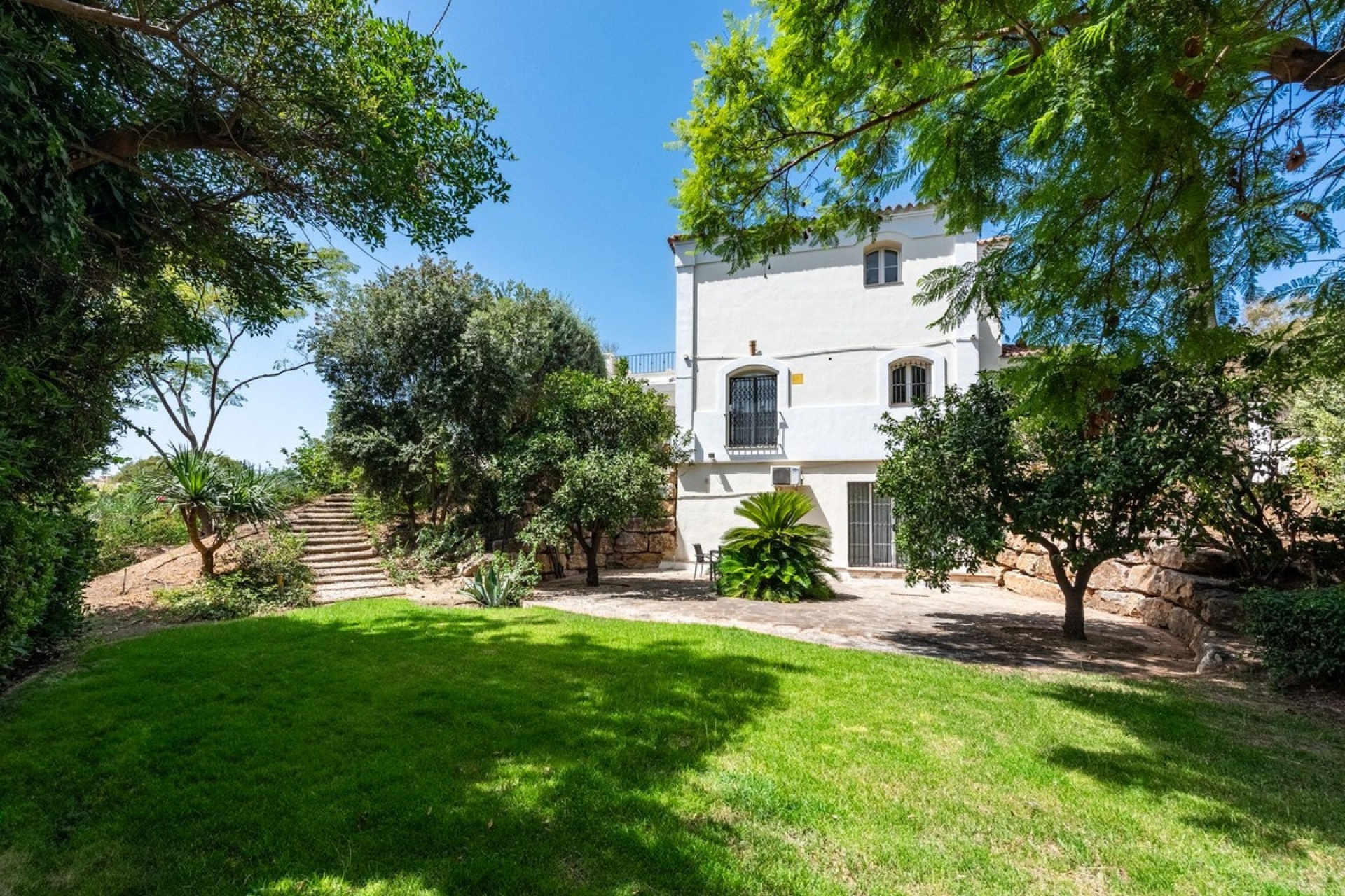 Rynek wtórny - Villa - Marbella - Nueva Andalucía
