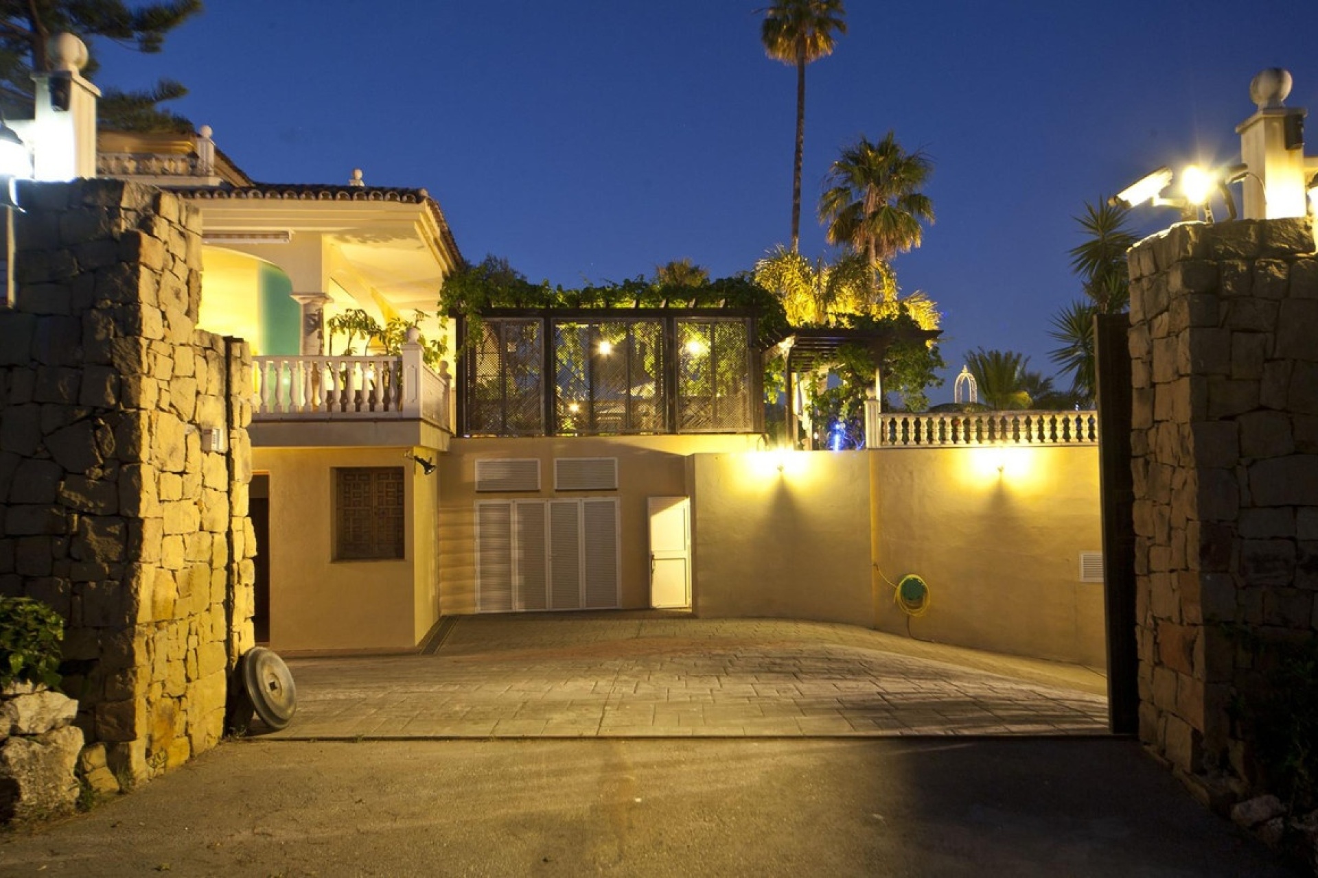 Rynek wtórny - Villa - Marbella - Nueva Andalucía