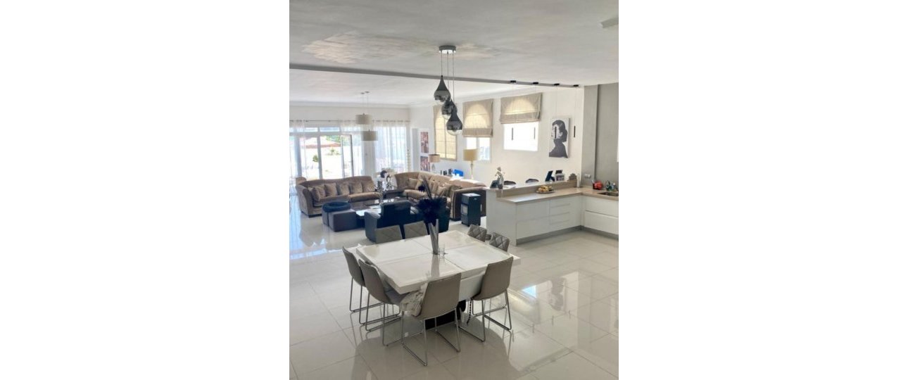 Rynek wtórny - Villa - Marbella - Nueva Andalucía