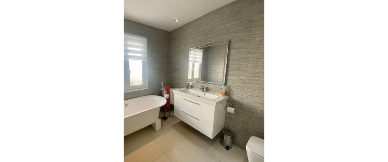Rynek wtórny - Villa - Marbella - Nueva Andalucía
