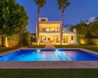 Rynek wtórny - Villa - Marbella - Nueva Andalucía