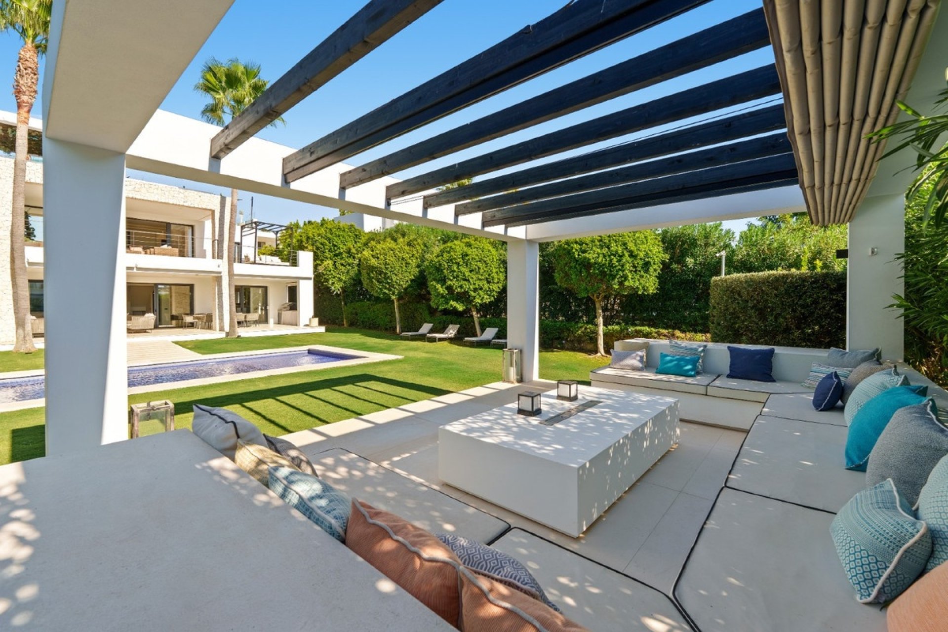 Rynek wtórny - Villa - Marbella - Nueva Andalucía