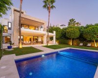 Rynek wtórny - Villa - Marbella - Nueva Andalucía