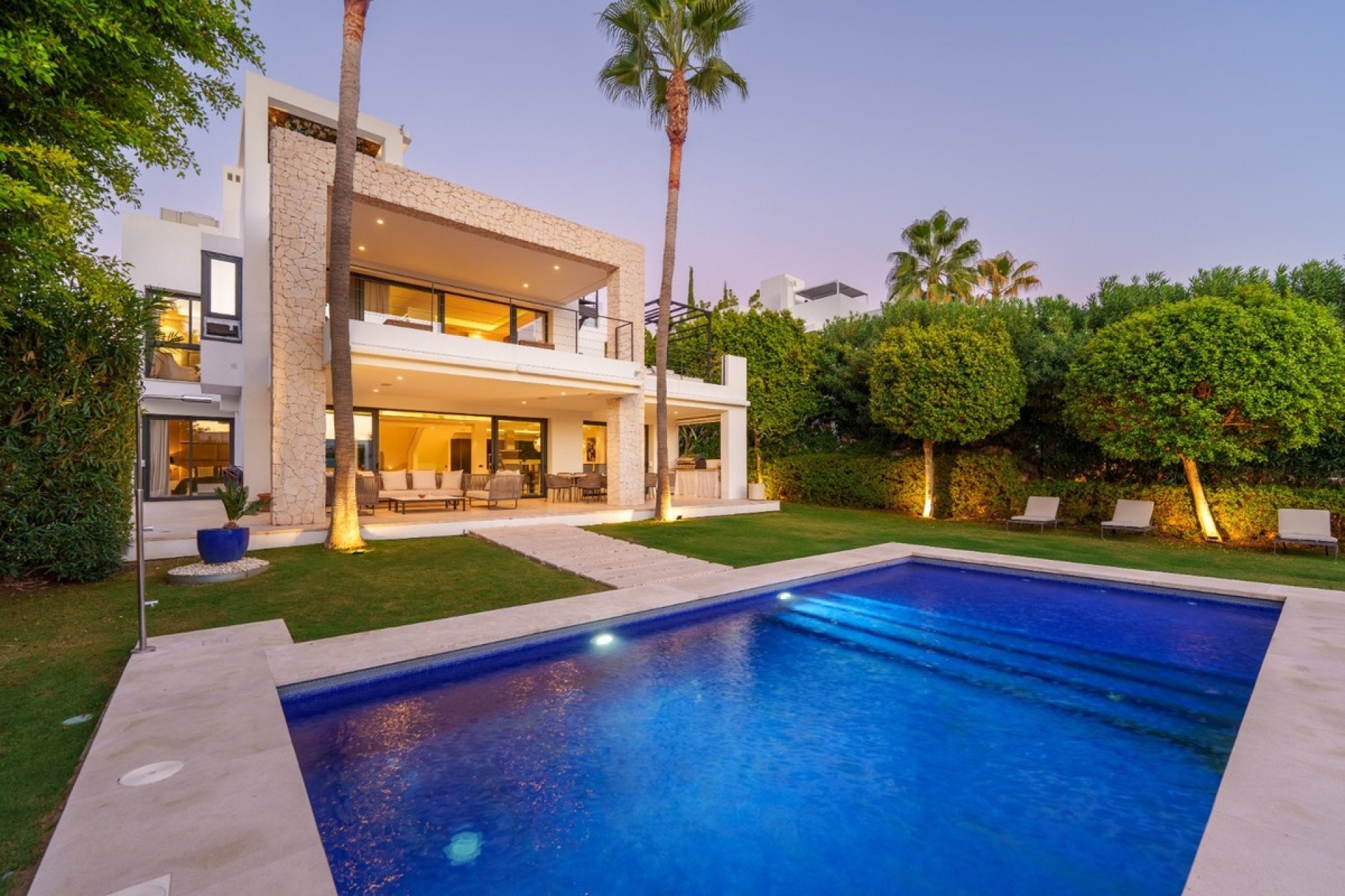 Rynek wtórny - Villa - Marbella - Nueva Andalucía