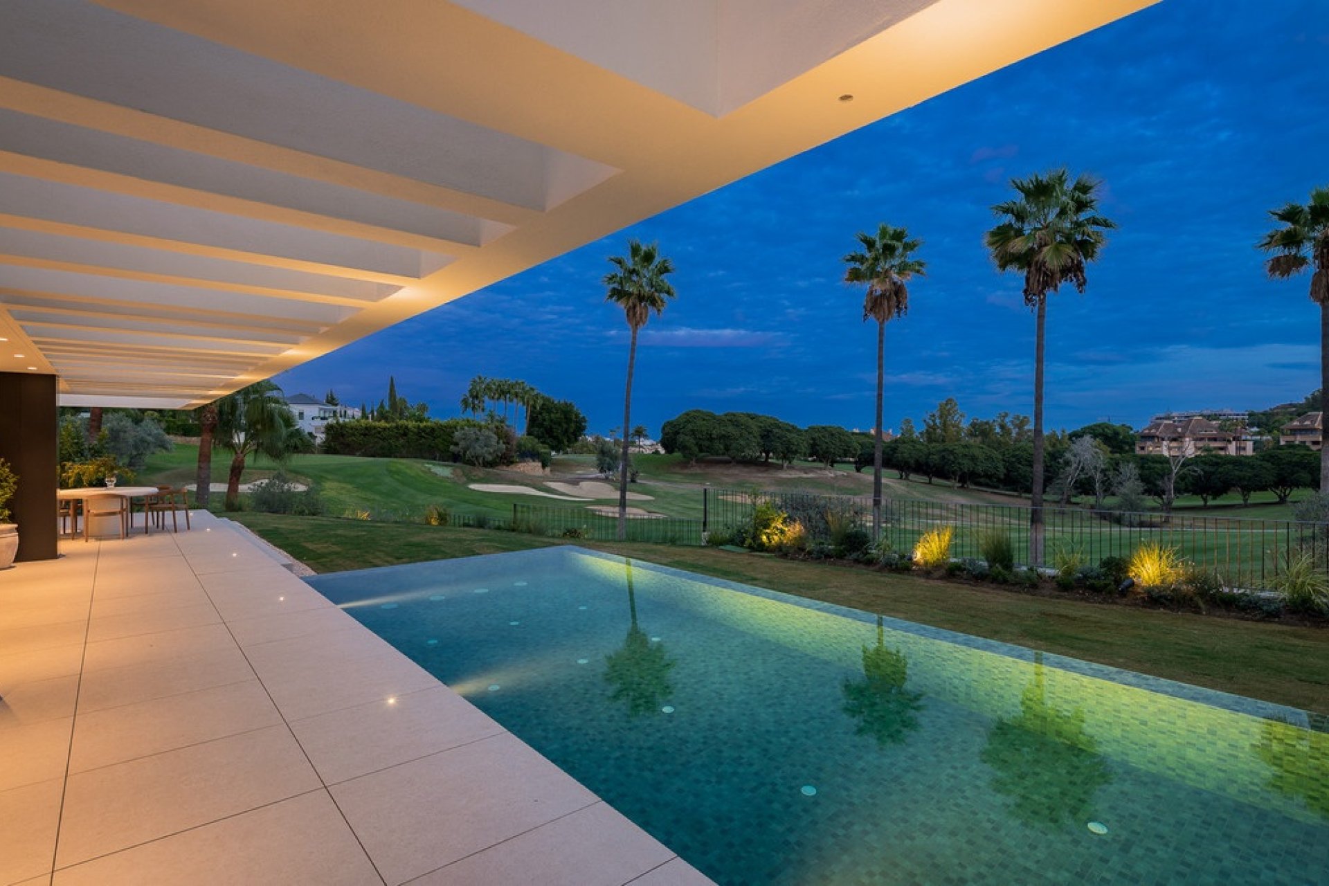 Rynek wtórny - Villa - Marbella - Nueva Andalucía