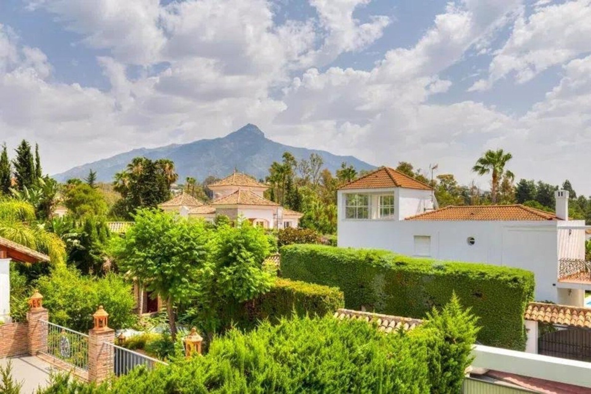 Rynek wtórny - Villa - Marbella - Nueva Andalucía