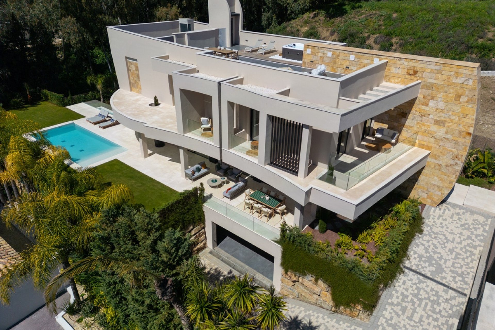 Rynek wtórny - Villa - Marbella - Nueva Andalucía