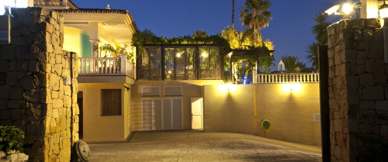 Rynek wtórny - Villa - Marbella - Puerto Banús