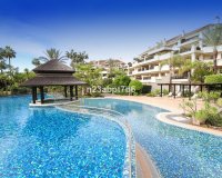 Rynek wtórny - Villa - Marbella - Puerto Banús