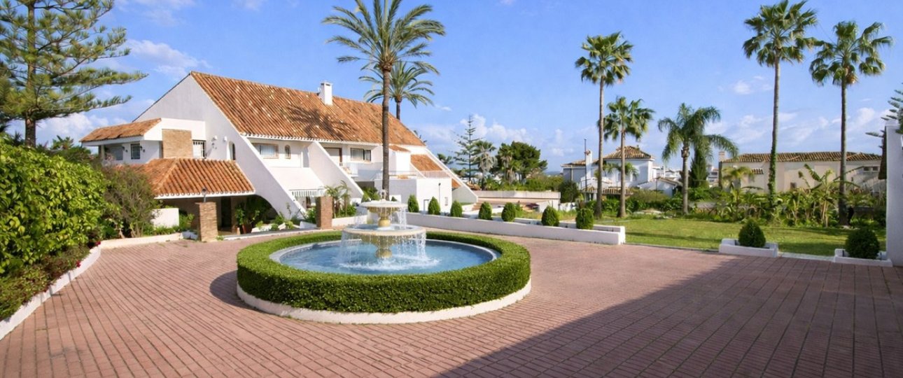 Rynek wtórny - Villa - Marbella - Puerto Banús