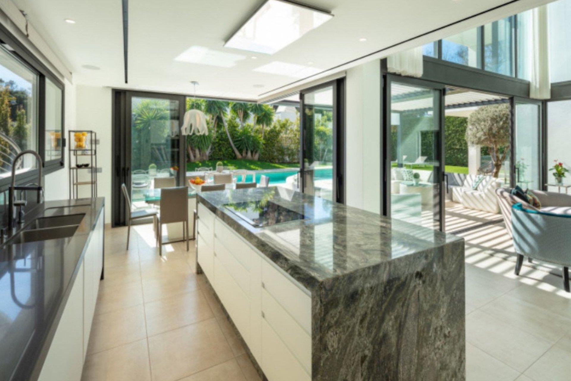 Rynek wtórny - Villa - Marbella - Puerto Banús