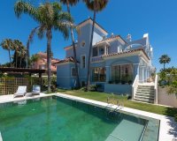 Rynek wtórny - Villa - Marbella - Puerto Banús