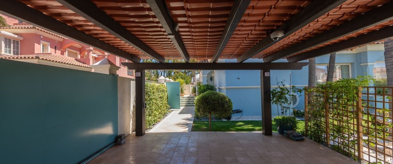 Rynek wtórny - Villa - Marbella - Puerto Banús