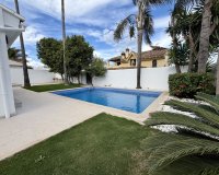 Rynek wtórny - Villa - Marbella - Puerto Banús