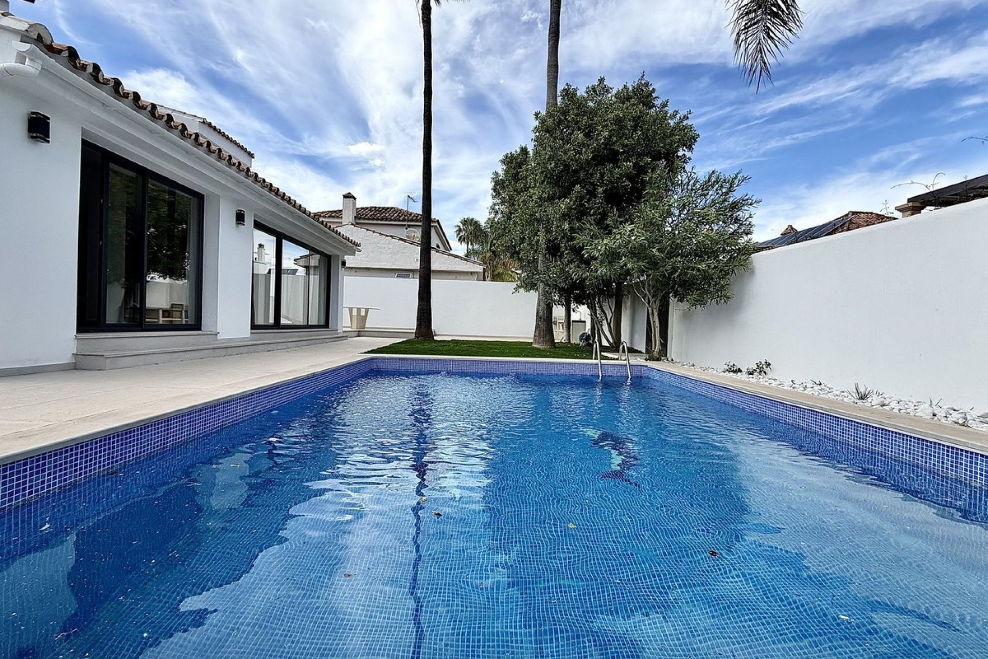 Rynek wtórny - Villa - Marbella - Puerto Banús