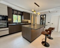 Rynek wtórny - Villa - Marbella - Puerto Banús