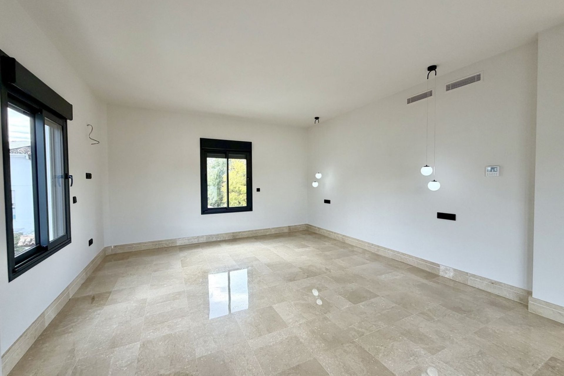 Rynek wtórny - Villa - Marbella - Puerto Banús