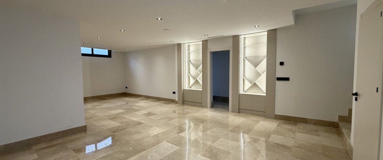 Rynek wtórny - Villa - Marbella - Puerto Banús
