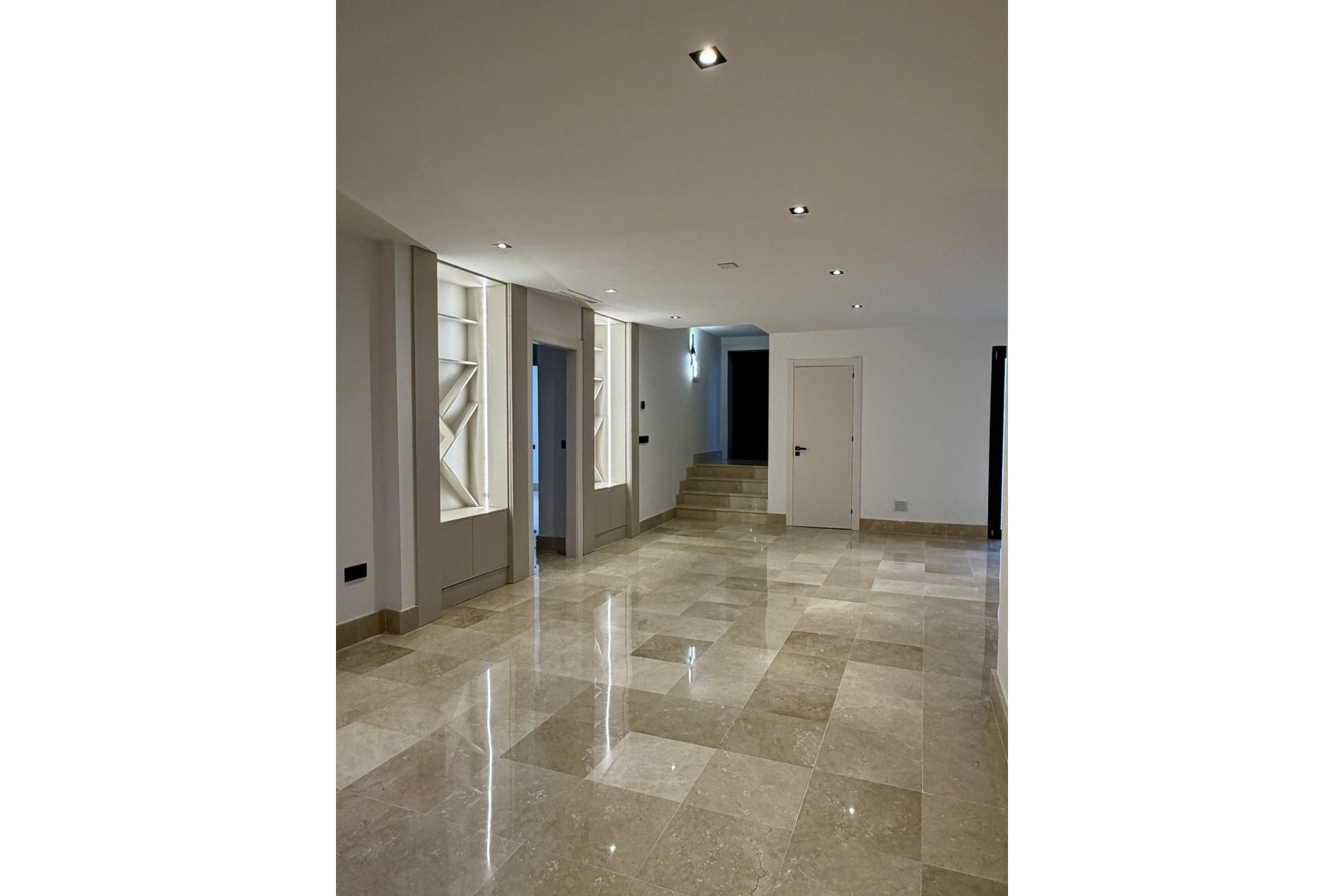 Rynek wtórny - Villa - Marbella - Puerto Banús