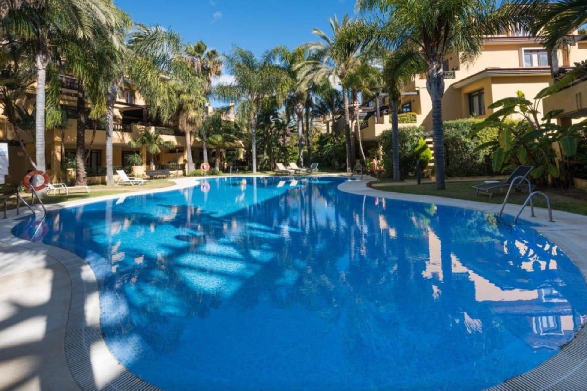 Rynek wtórny - Villa - Marbella - Puerto Banús