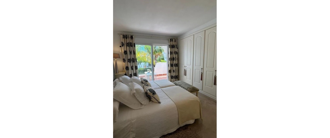 Rynek wtórny - Villa - Marbella - Puerto Banús
